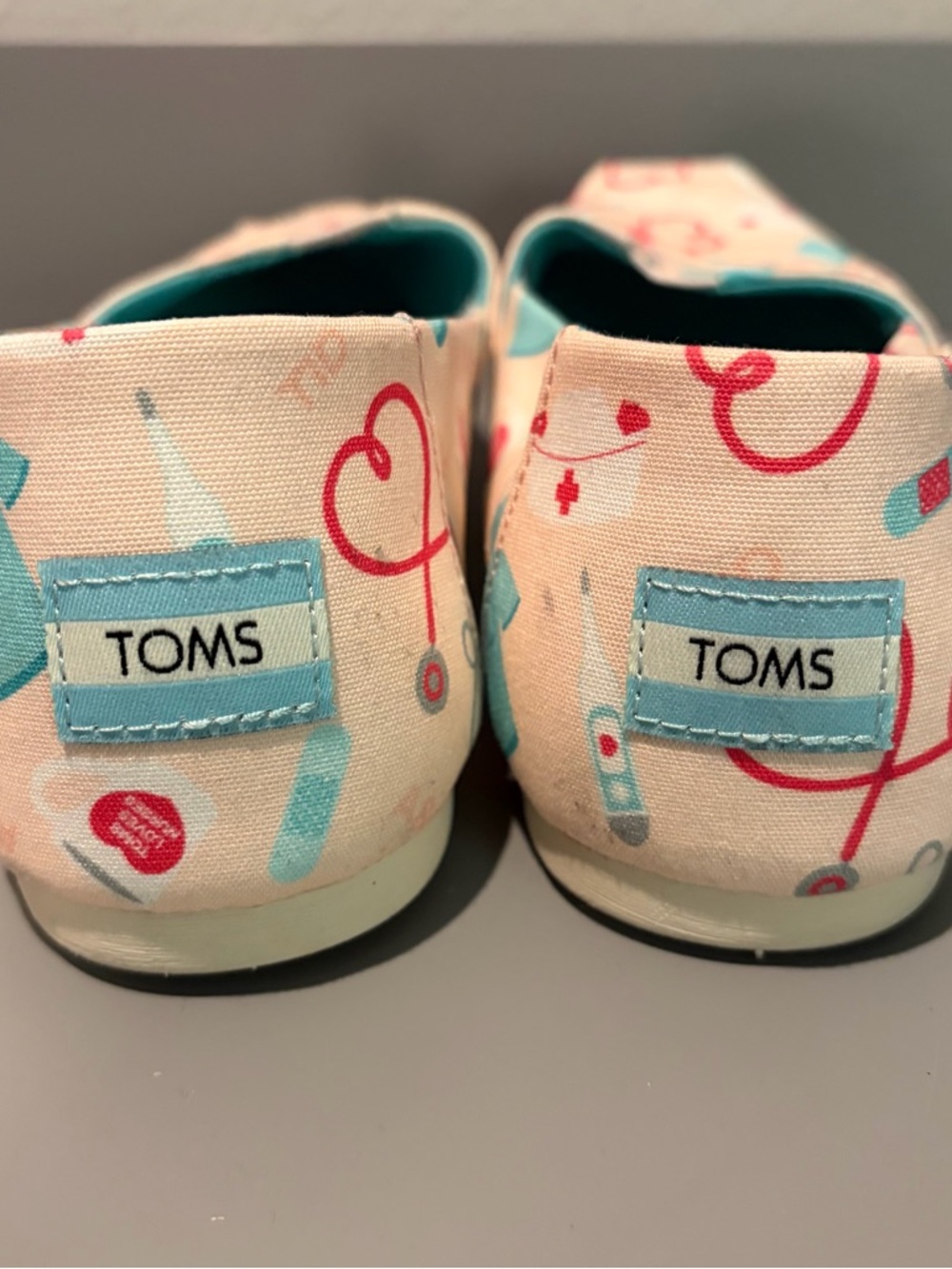 TOMS Alpargata Nurse Appreciation Shoes Women's Size 10 Pink, White & Teal EUC - Picture 5 of 9